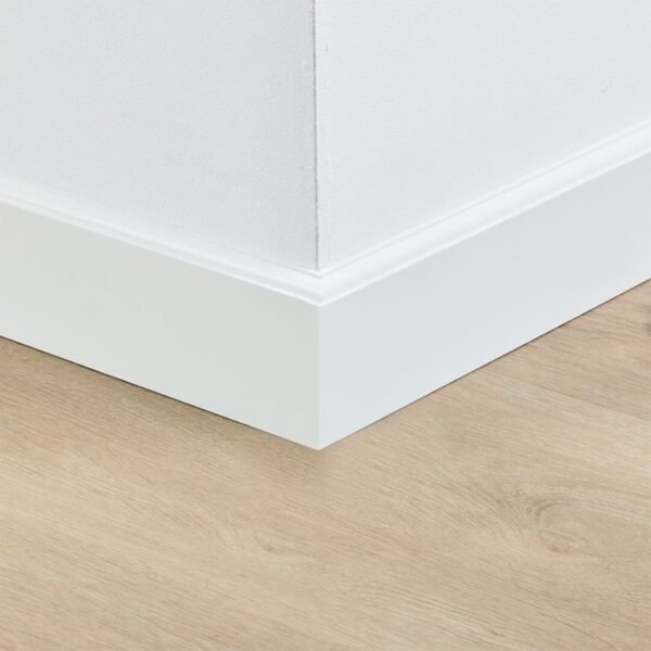 Co-pro gelakte plint praag wit RAL 9010 90x15