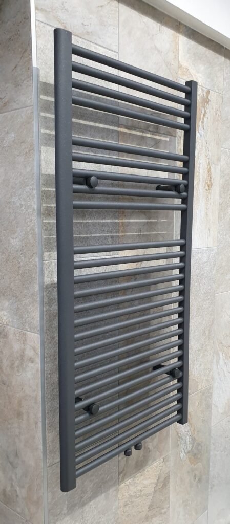 Radiator Lydia 120x60 cm grafiet met midden-onderaansluiting