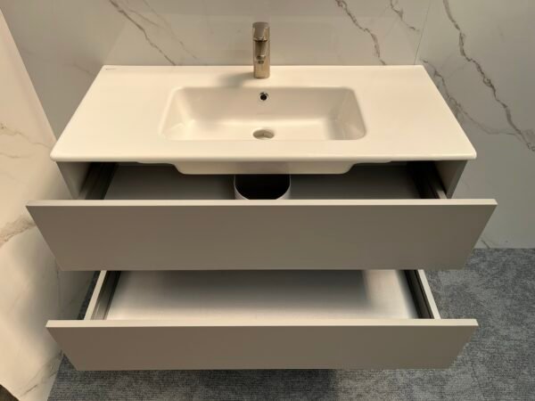 Valencia 100cm Chroom grijs met wastafel - Badmeubels | Lapy