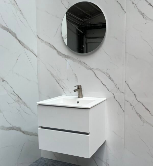 Valencia 60cm wit glans met wastafel - Badmeubels | Lapy