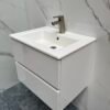 Valencia 60cm wit glans met wastafel - Badmeubels | Lapy