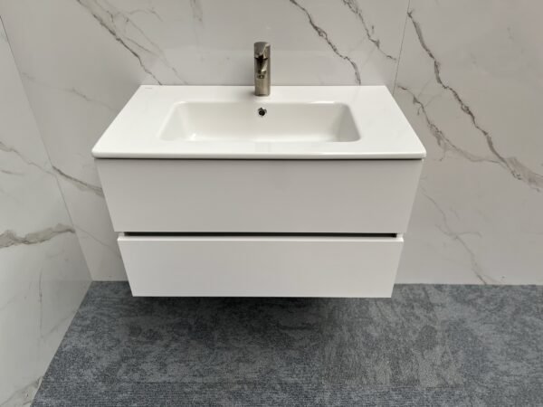 Valencia 80cm wit glans met wastafel - Badmeubels | Lapy