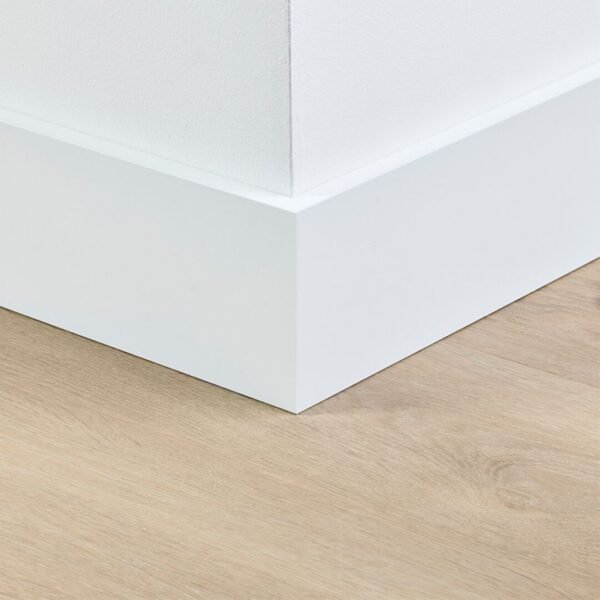 Co-pro gelakte plint amsterdam wit RAL 9016 120x15