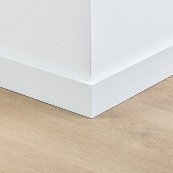 Co-pro gegronde plint amsterdam wit 70x12