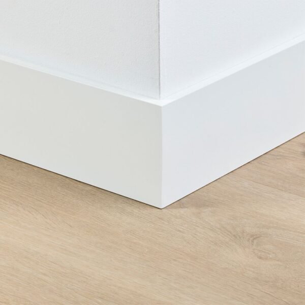 Co-pro gelakte plint amsterdam wit RAL 9010 120x12