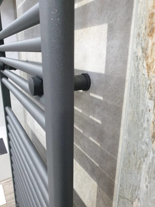 Radiator Lydia 180×60 cm grafiet met midden-onderaansluiting - Radiator Lydia | Lapy