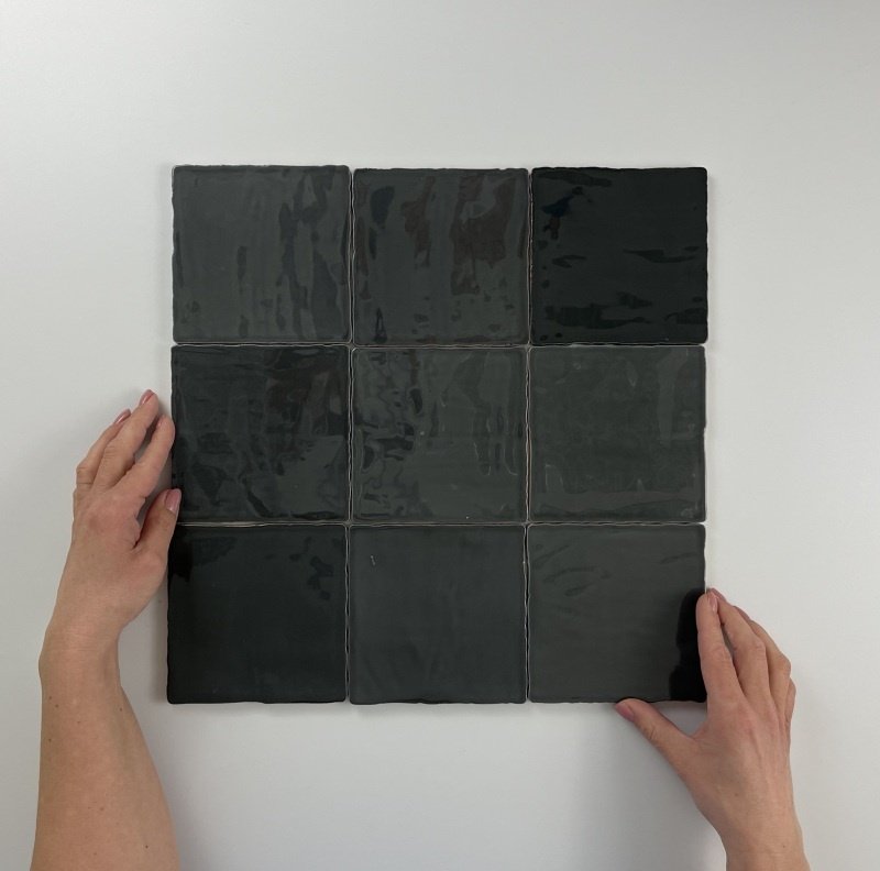 By Goof Moos Anthracite handvorm 13X13 Glans