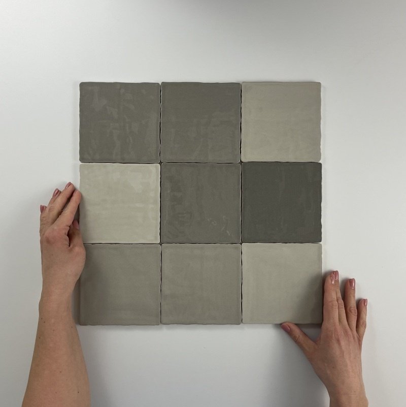 By Goof Moos Taupe handvorm 13X13 Glans